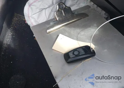 2013 BMW 328I xDrive z USA, uszkodzony, nr VIN WBA3B5C54DF597262